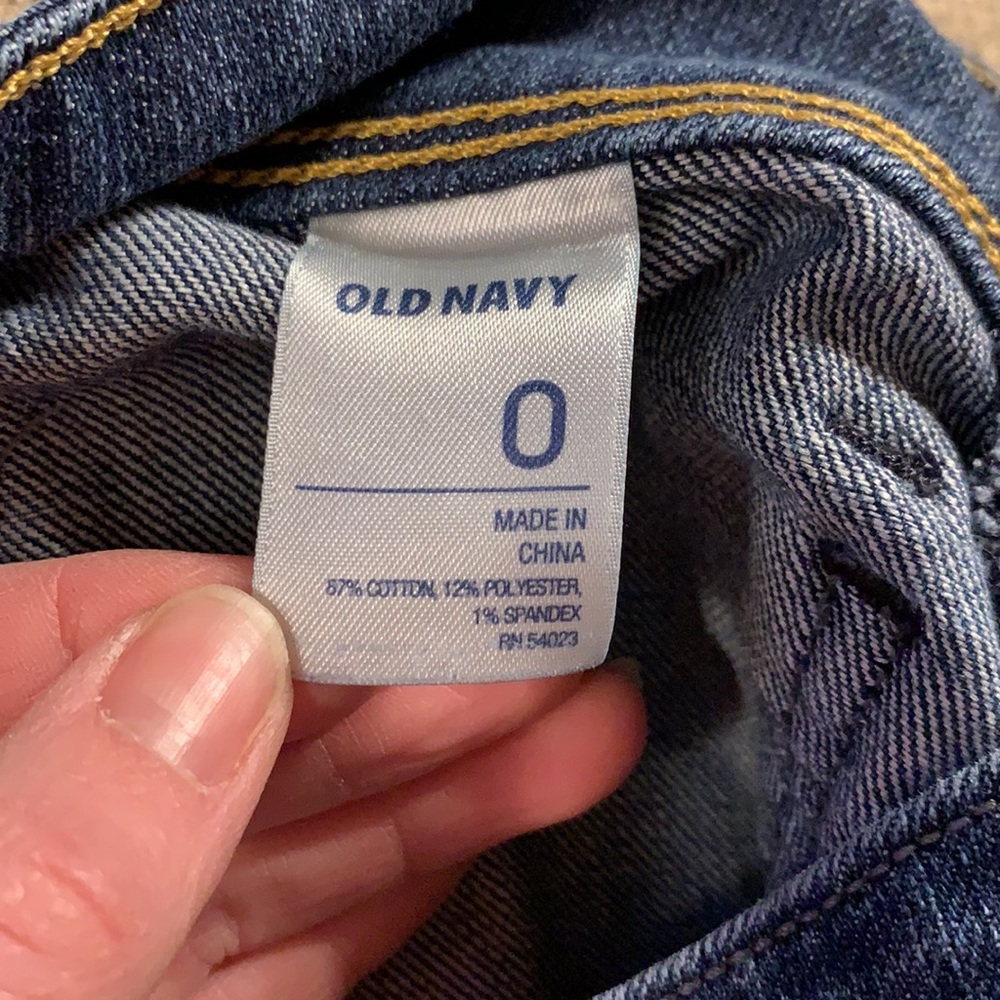 Old Navy Capris - Picture 5 of 5